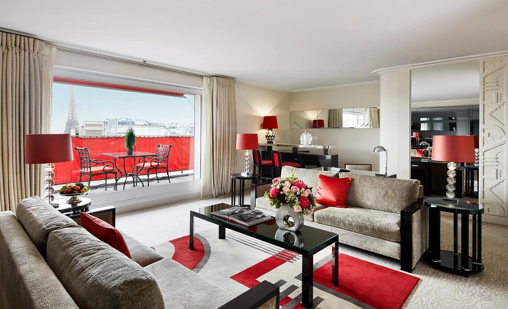 Plaza Athenee - Dorchester Collection Hotel 5*