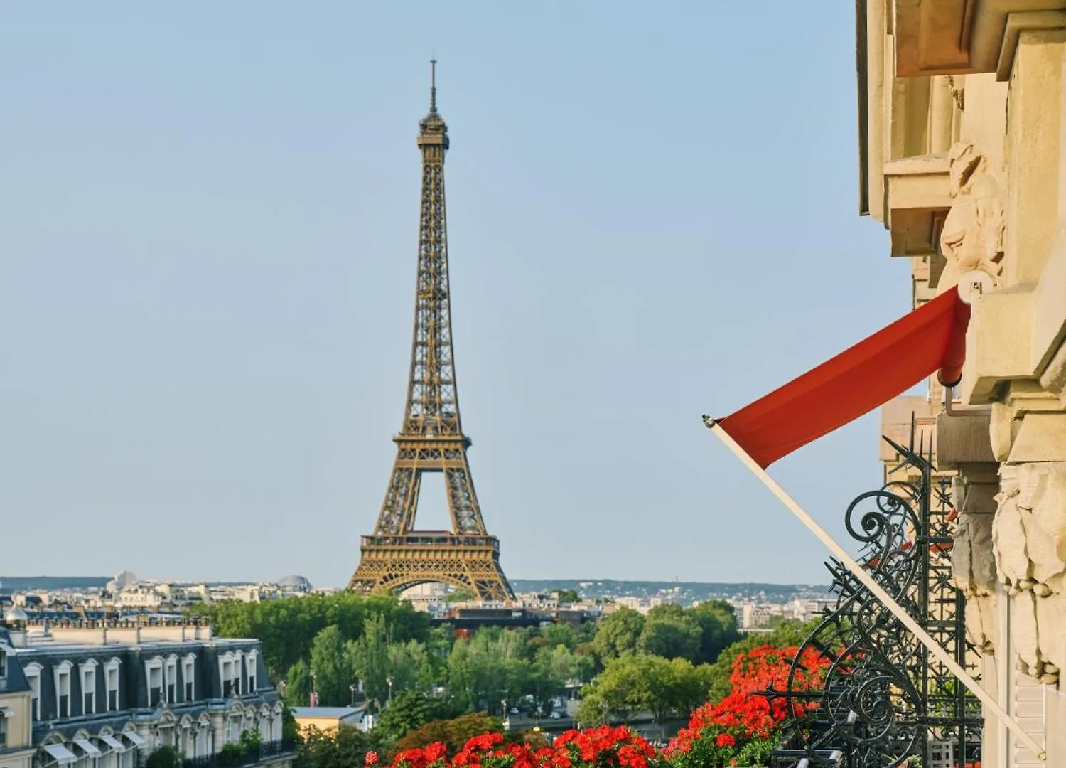 Hotel Plaza Athenee - Dorchester Collection Paris