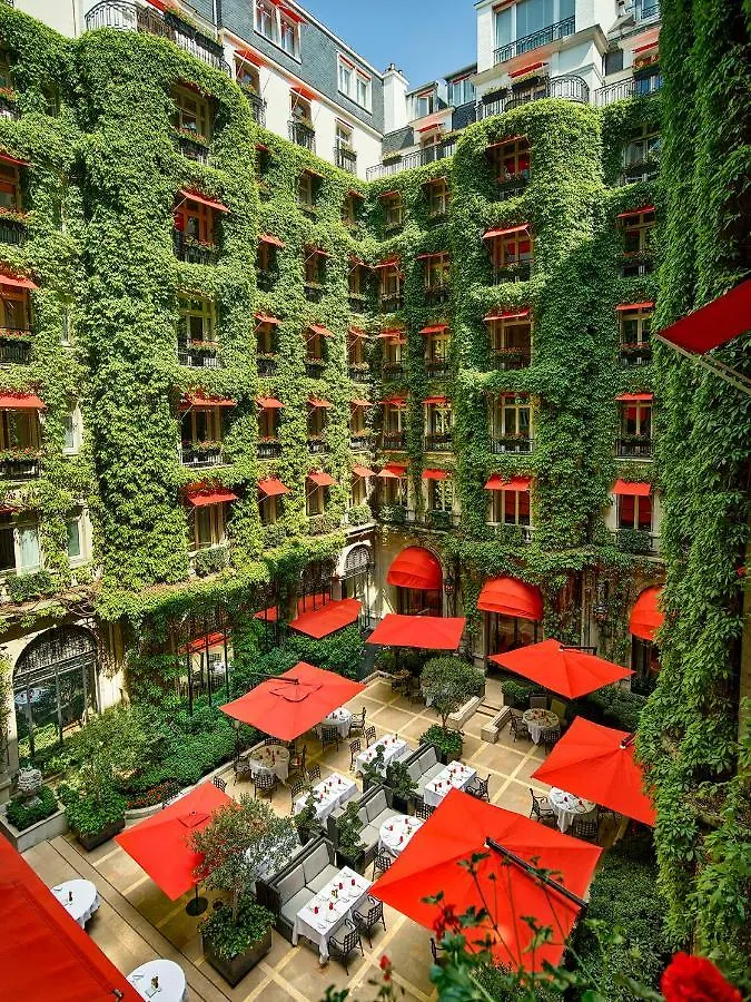 Plaza Athenee - Dorchester Collection מלון 5*