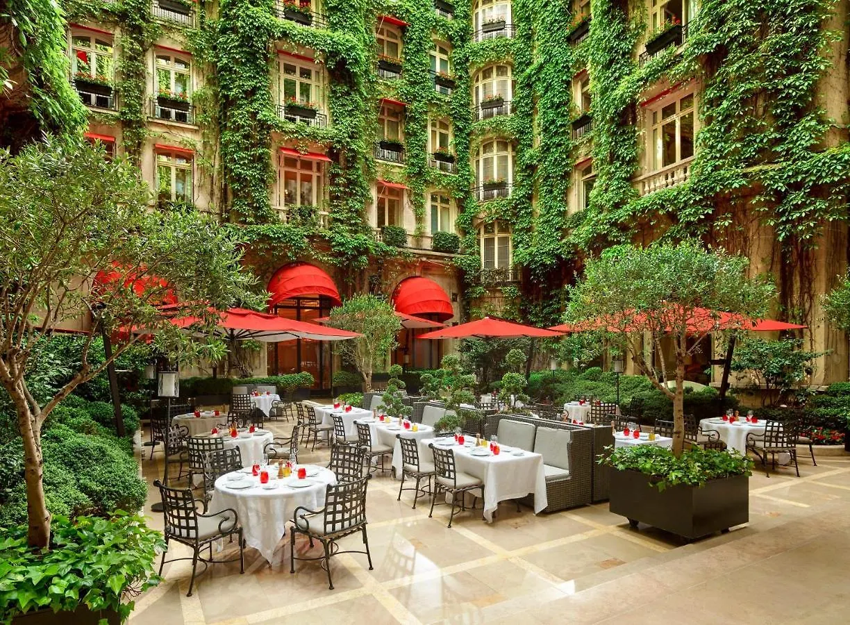Plaza Athenee - Dorchester Collection מלון פריז