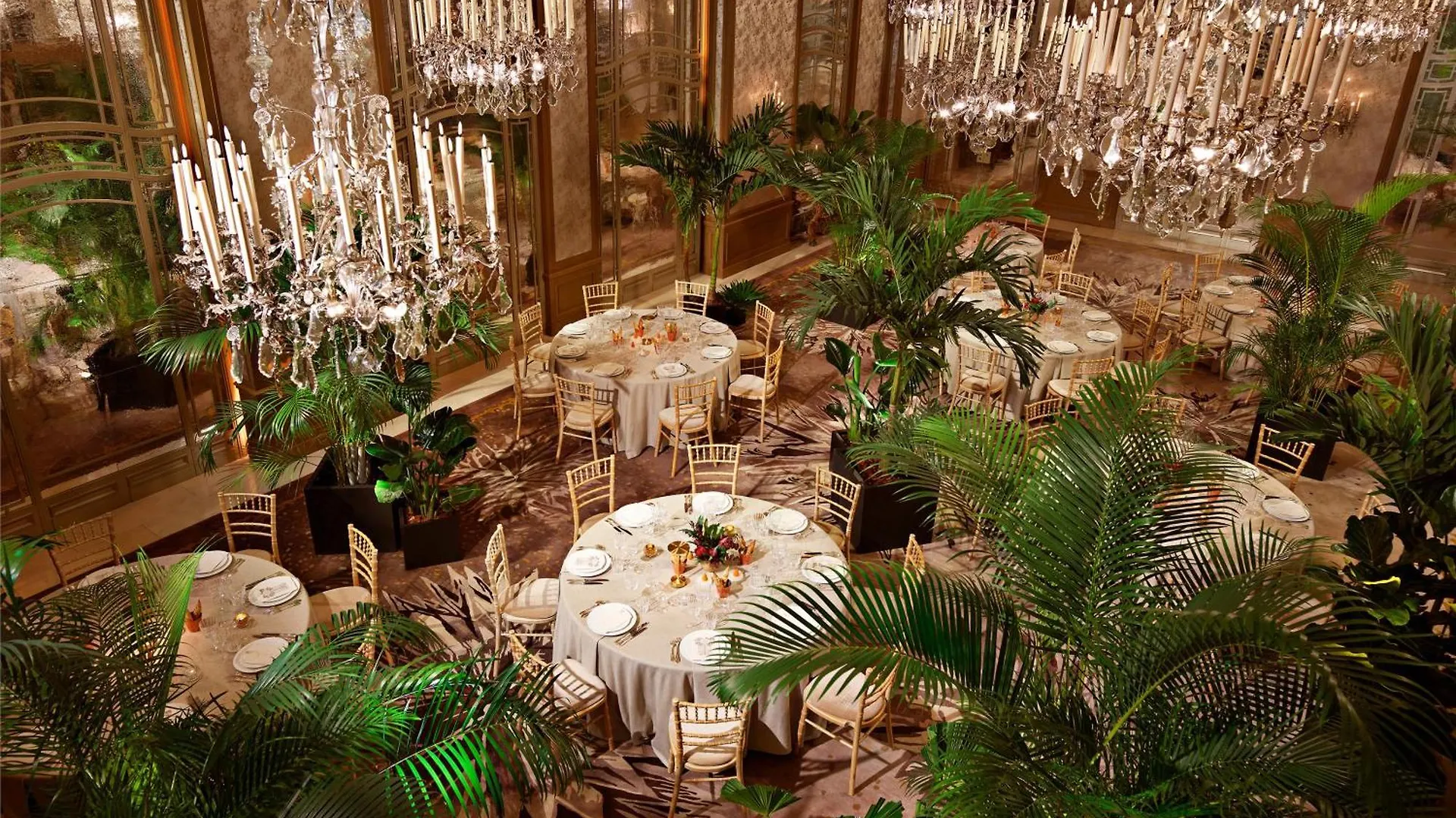 Plaza Athenee - Dorchester Collection מלון 5*