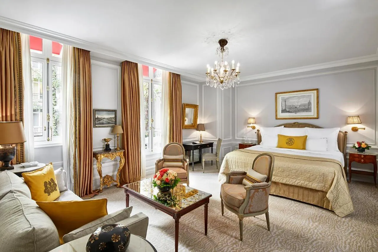 Plaza Athenee - Dorchester Collection מלון 5*