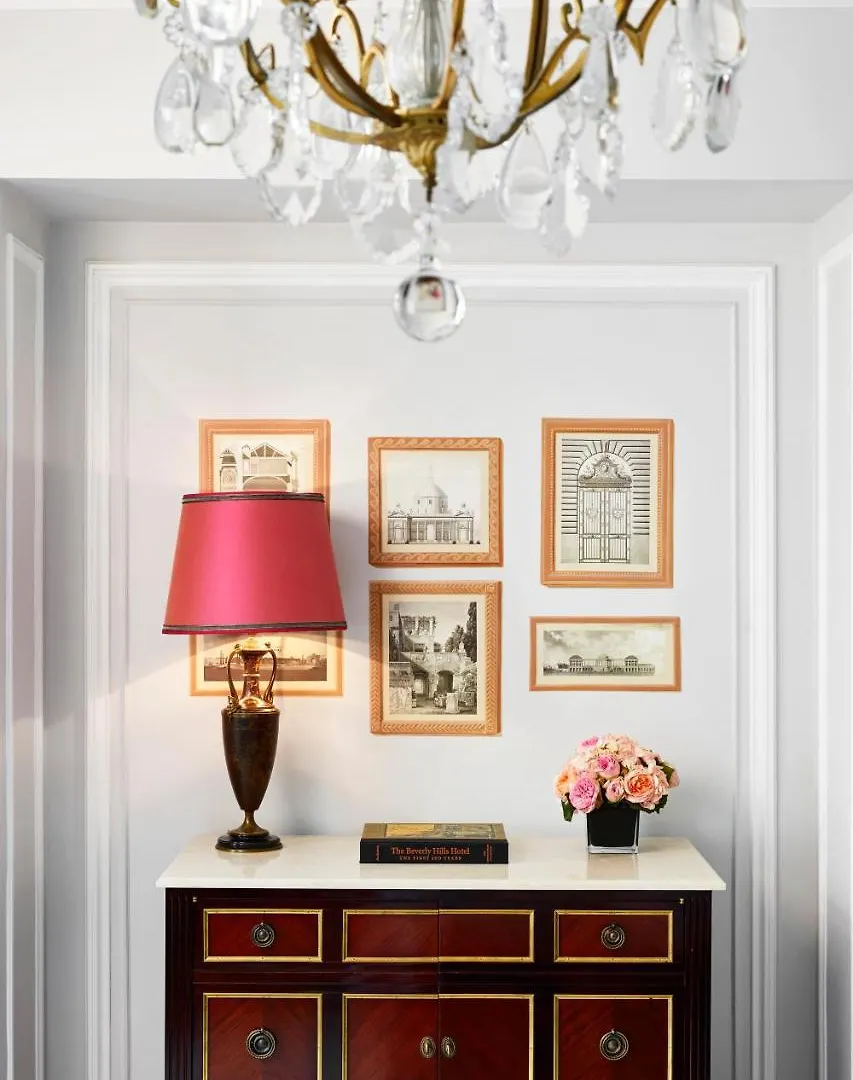 Plaza Athenee - Dorchester Collection