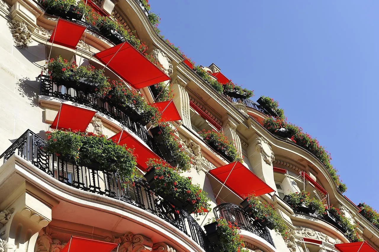 Plaza Athenee - Dorchester Collection 5* פריז