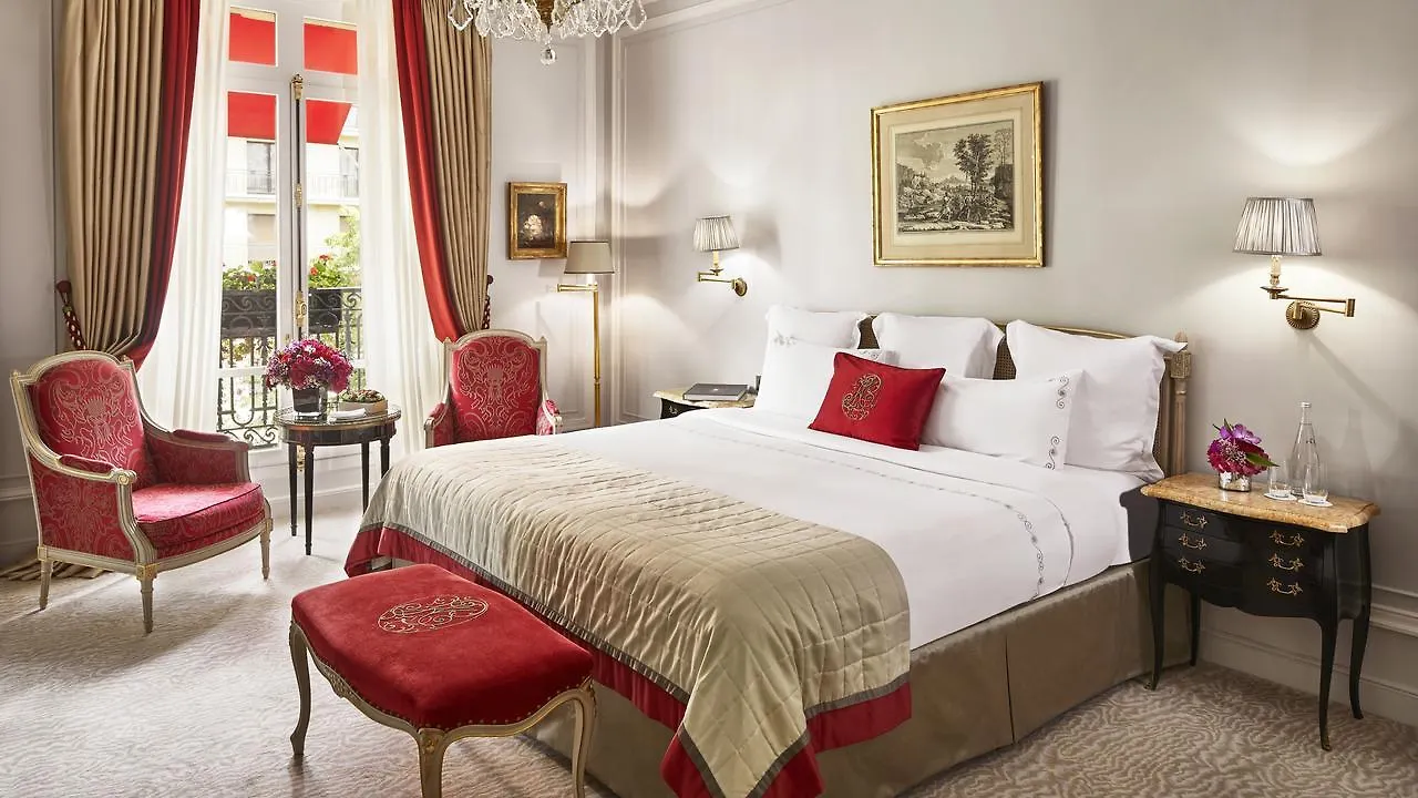 Plaza Athenee - Dorchester Collection מלון 5*